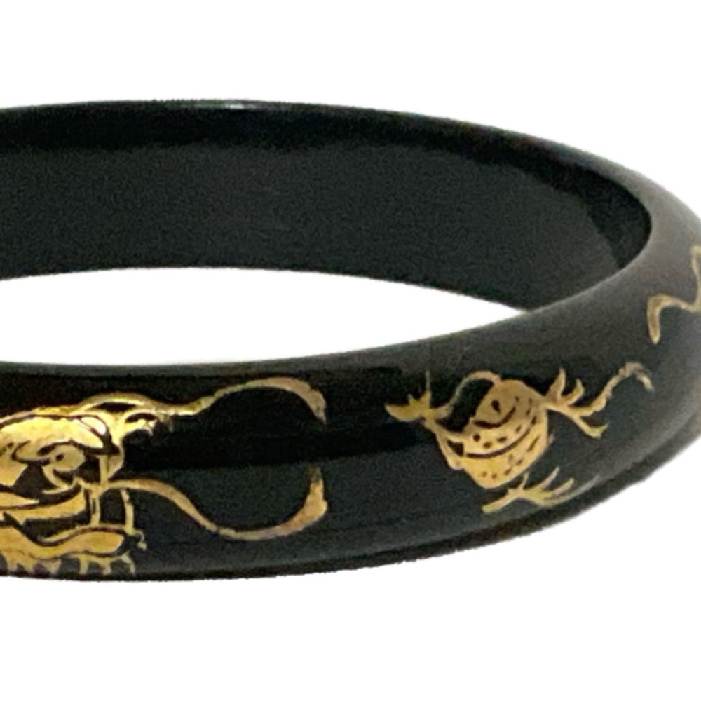 Black Lacquer Bangle Bracelet with Gold Dragon Design - Picture 5 of 8